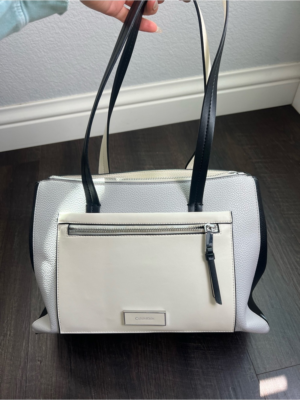 Calvin Klein White and Black Contrast Leather Shoulder Tote